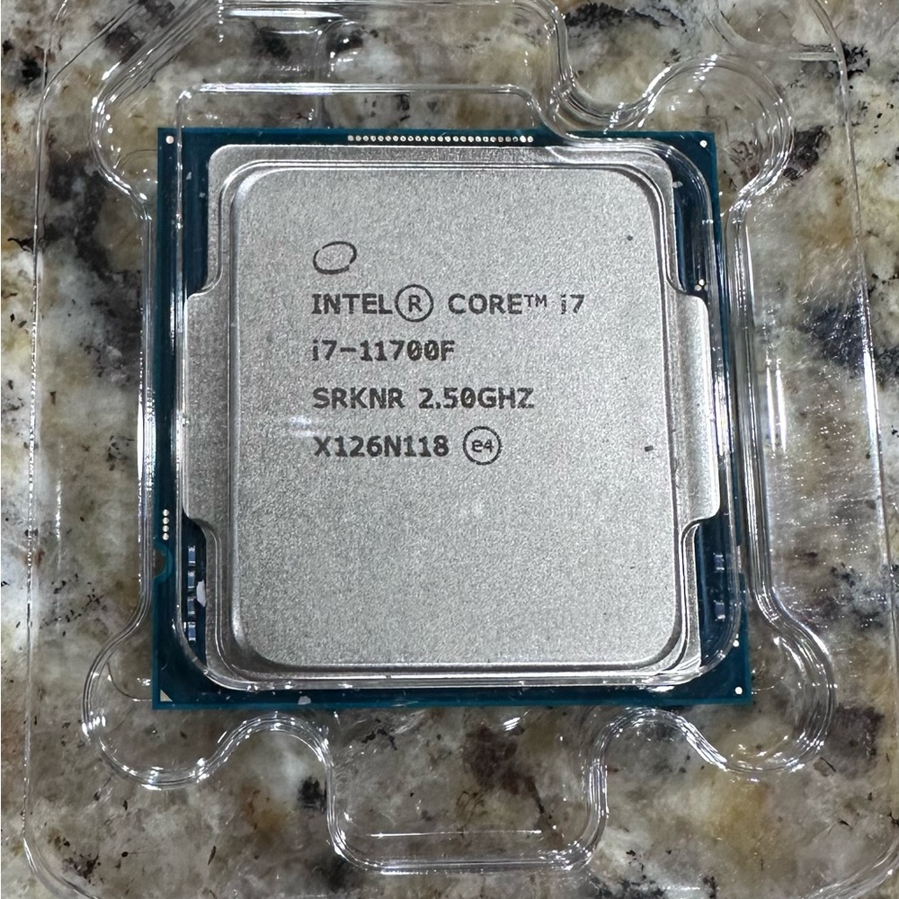 Intel Core i7-11700F - Core i7 11th Gen  8-Core 2.5 GHz